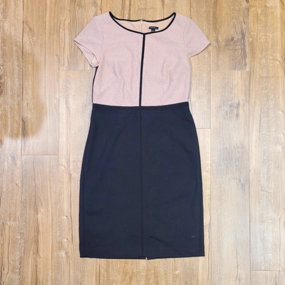 Ann Taylor brand short sleeved black and tan sheath dress